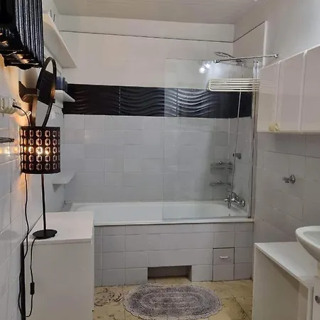 Wzgorze Czwartek アパート